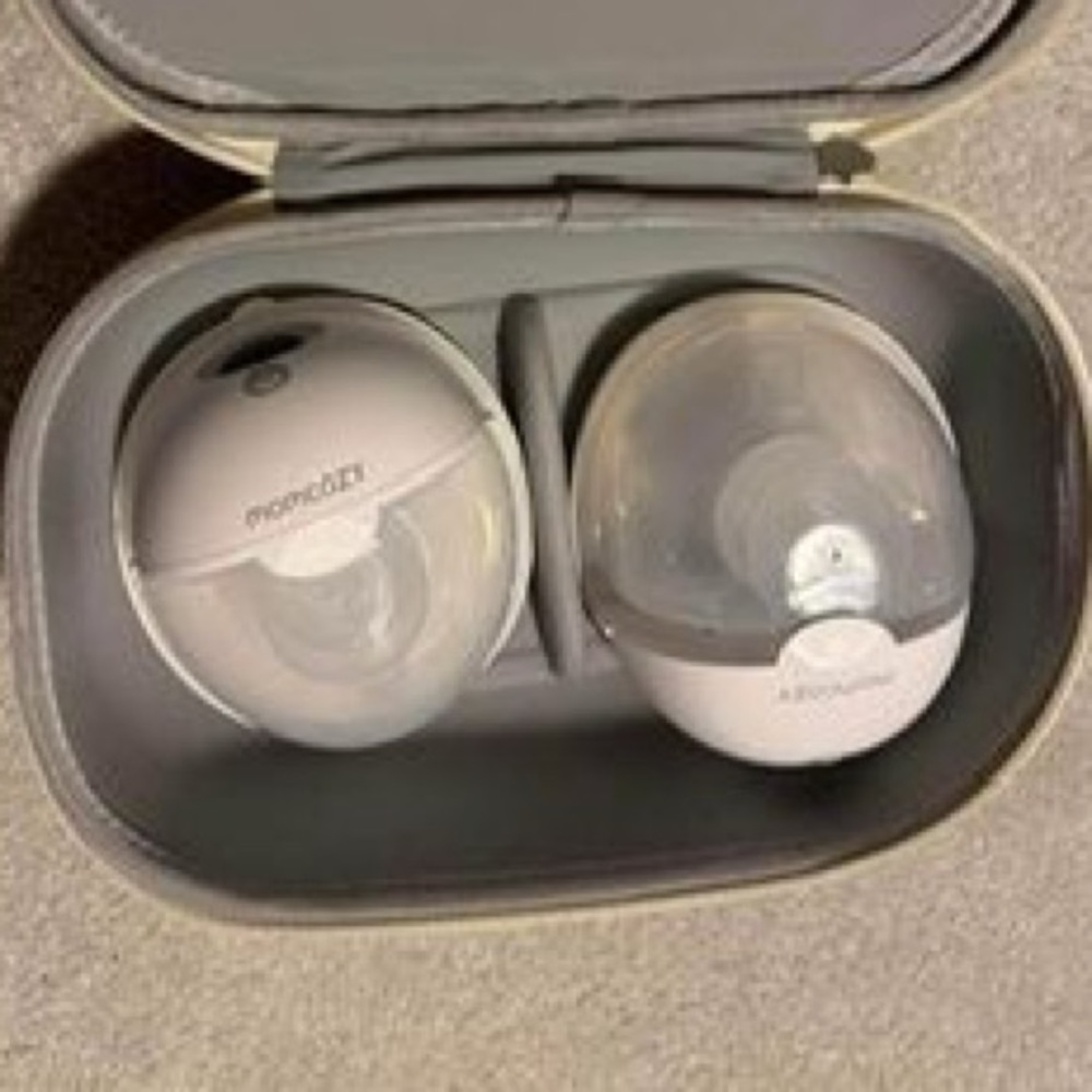 Momcozy M5 Breast Pump